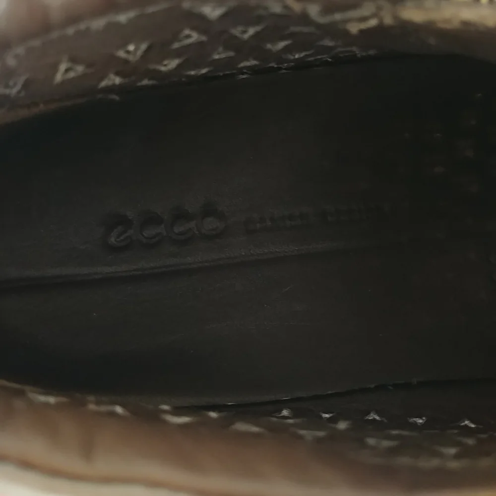 Ecco Bootie Size 5 Laser‎ Cut Sneaker Stone Metallic Leather Sneaker